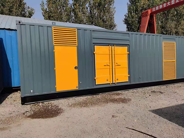 洋浦经济开发区300kw 柴油发电机组用多大的空气开关？